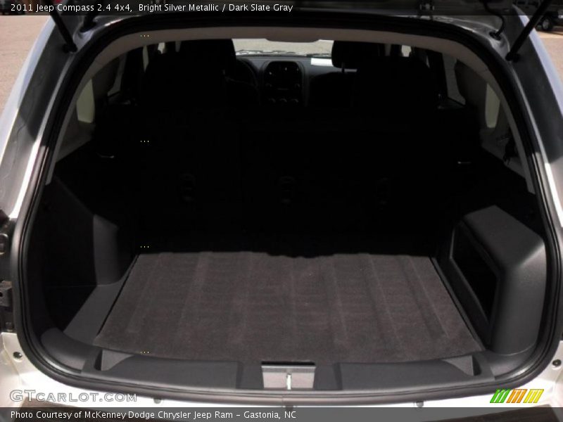 Bright Silver Metallic / Dark Slate Gray 2011 Jeep Compass 2.4 4x4
