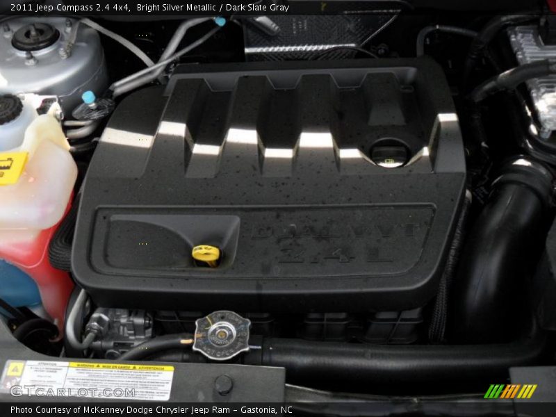 Bright Silver Metallic / Dark Slate Gray 2011 Jeep Compass 2.4 4x4