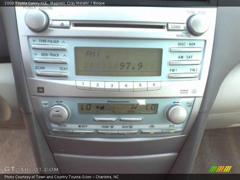 Magnetic Gray Metallic / Bisque 2009 Toyota Camry XLE