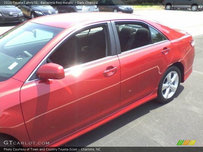 Barcelona Red Metallic / Dark Charcoal 2010 Toyota Camry SE
