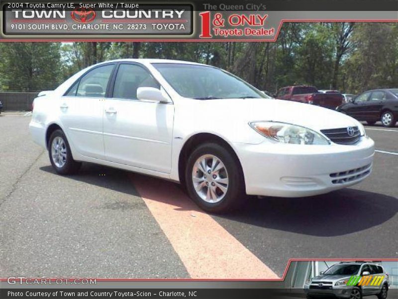 Super White / Taupe 2004 Toyota Camry LE