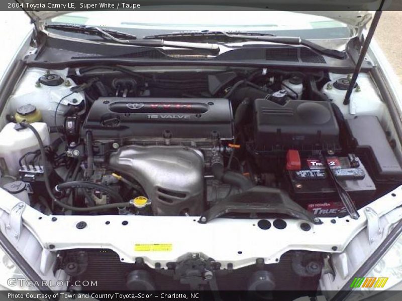 Super White / Taupe 2004 Toyota Camry LE