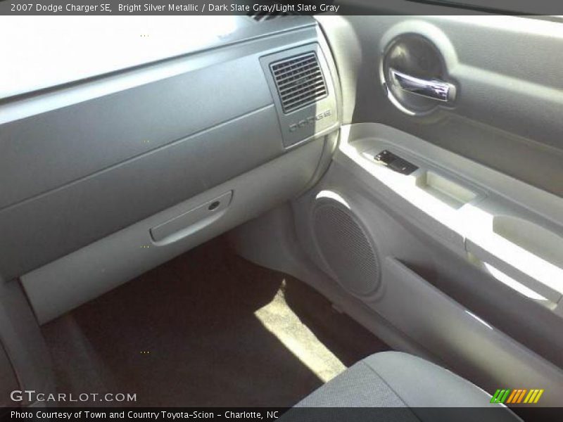 Bright Silver Metallic / Dark Slate Gray/Light Slate Gray 2007 Dodge Charger SE