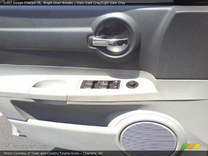 Bright Silver Metallic / Dark Slate Gray/Light Slate Gray 2007 Dodge Charger SE
