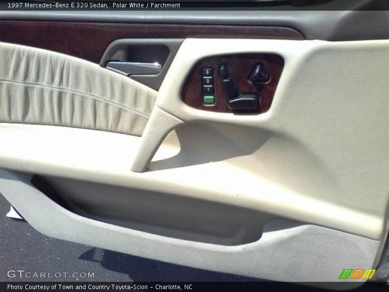 Polar White / Parchment 1997 Mercedes-Benz E 320 Sedan