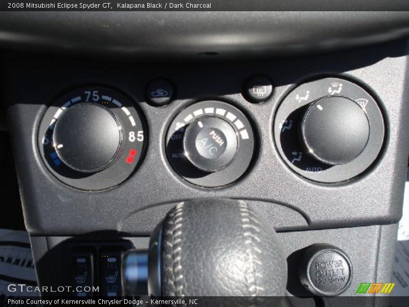 Controls of 2008 Eclipse Spyder GT