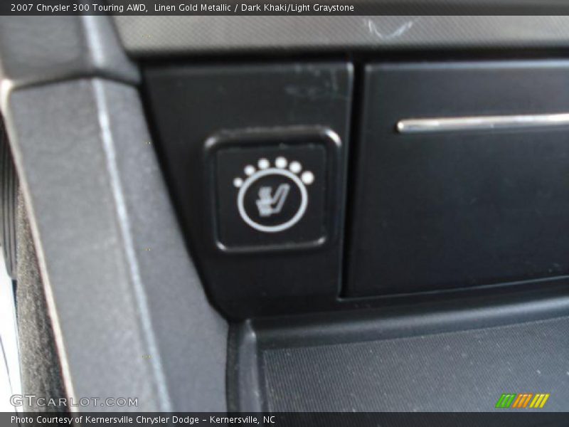Linen Gold Metallic / Dark Khaki/Light Graystone 2007 Chrysler 300 Touring AWD