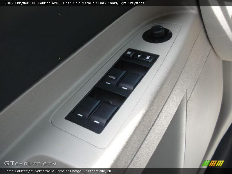 Linen Gold Metallic / Dark Khaki/Light Graystone 2007 Chrysler 300 Touring AWD