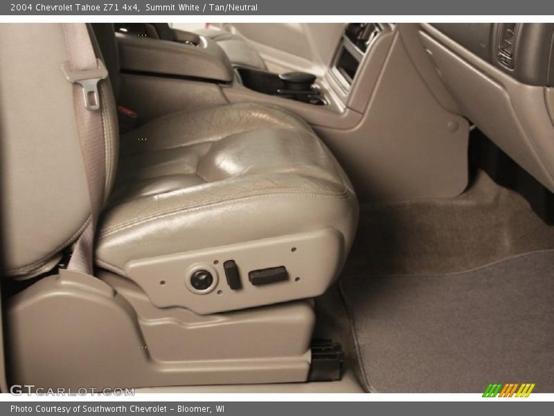 Summit White / Tan/Neutral 2004 Chevrolet Tahoe Z71 4x4