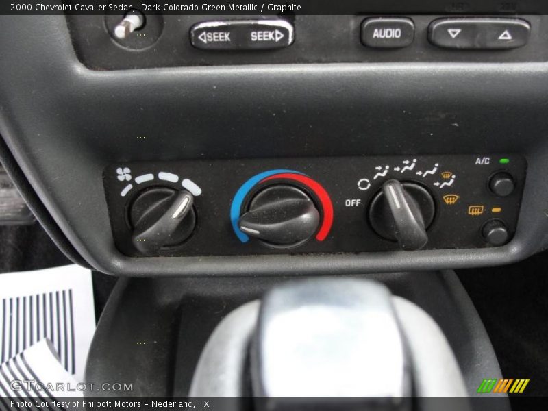 Controls of 2000 Cavalier Sedan