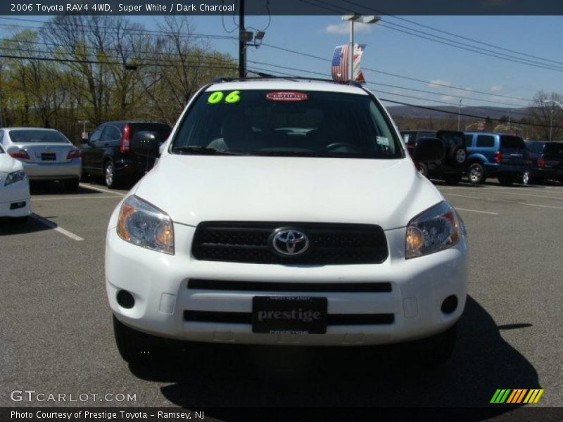Super White / Dark Charcoal 2006 Toyota RAV4 4WD