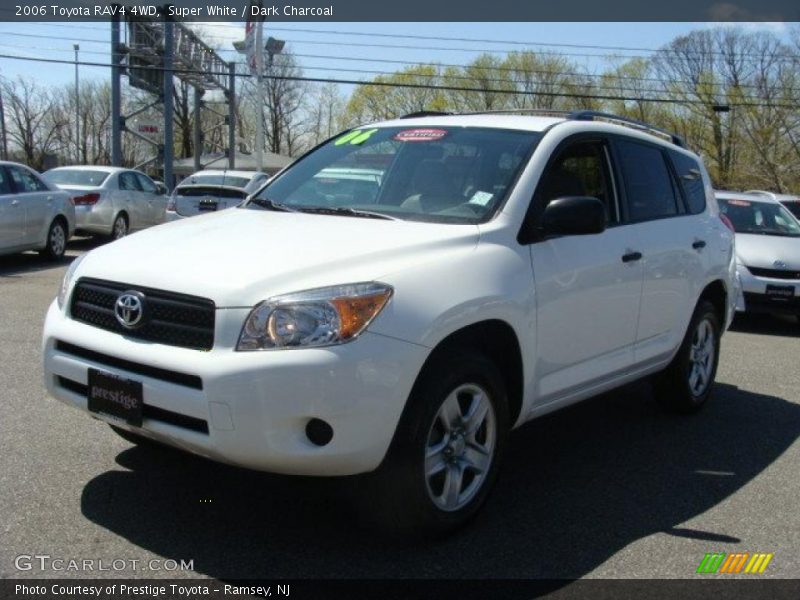 Super White / Dark Charcoal 2006 Toyota RAV4 4WD