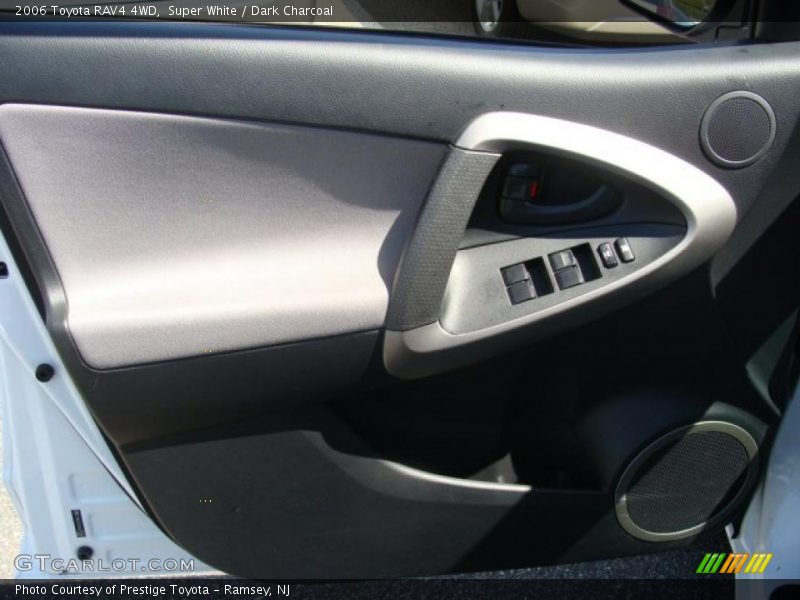Super White / Dark Charcoal 2006 Toyota RAV4 4WD