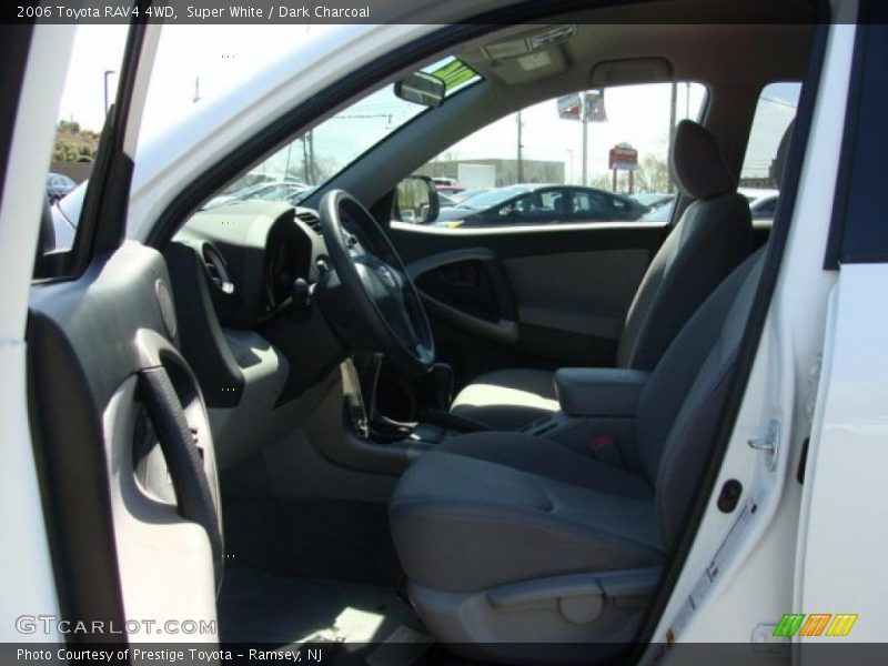 Super White / Dark Charcoal 2006 Toyota RAV4 4WD