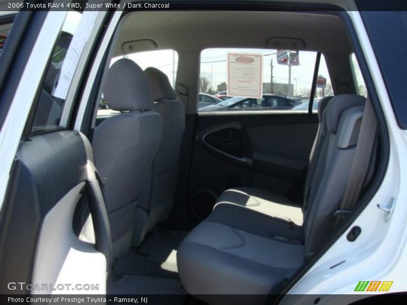 Super White / Dark Charcoal 2006 Toyota RAV4 4WD