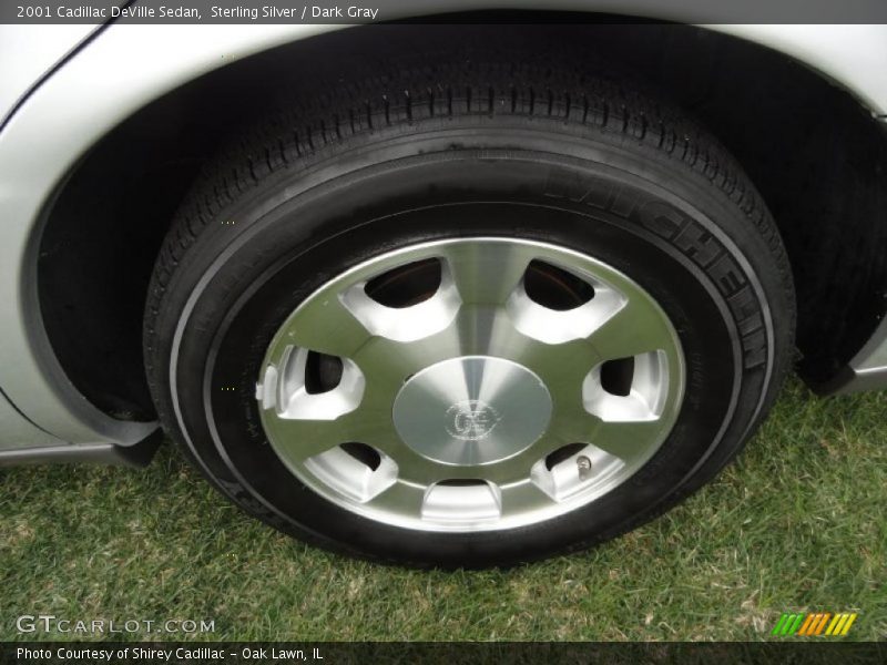 Sterling Silver / Dark Gray 2001 Cadillac DeVille Sedan
