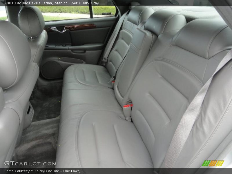 Sterling Silver / Dark Gray 2001 Cadillac DeVille Sedan