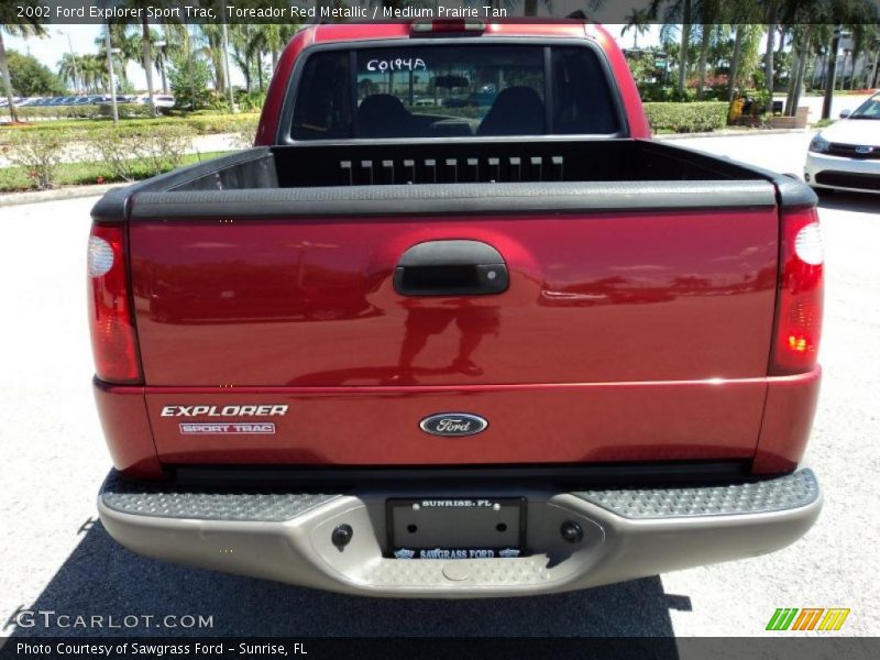 Toreador Red Metallic / Medium Prairie Tan 2002 Ford Explorer Sport Trac