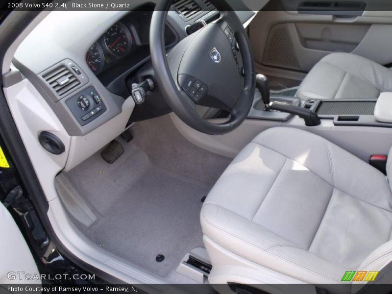  2008 S40 2.4i Quartz Interior
