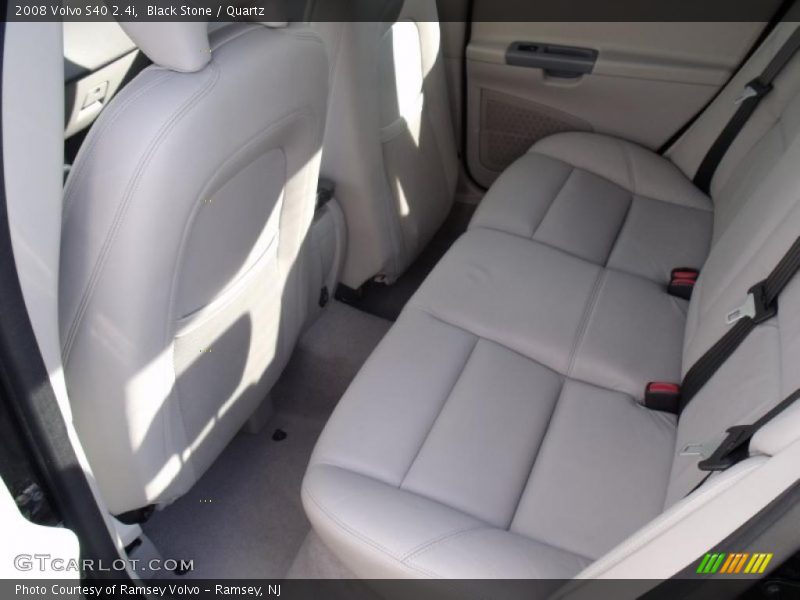  2008 S40 2.4i Quartz Interior