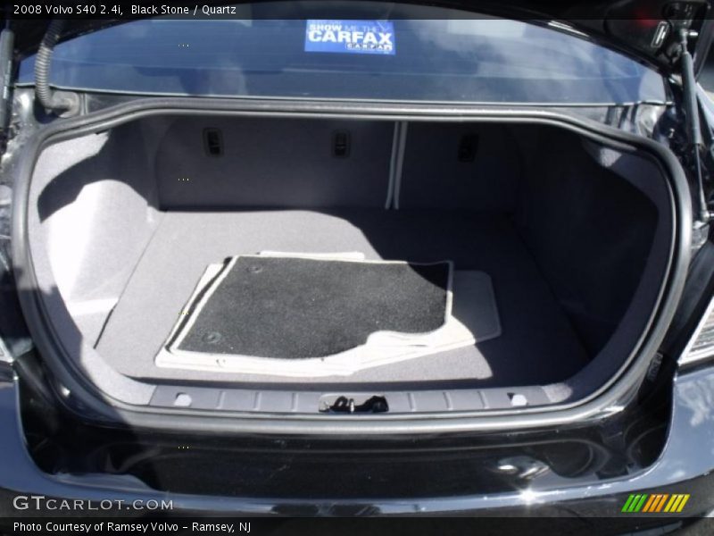  2008 S40 2.4i Trunk