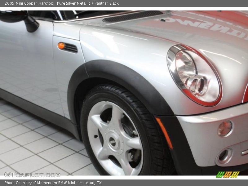 Pure Silver Metallic / Panther Black 2005 Mini Cooper Hardtop