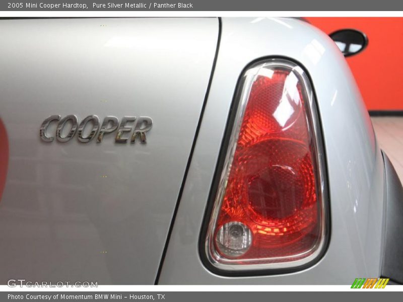 Pure Silver Metallic / Panther Black 2005 Mini Cooper Hardtop