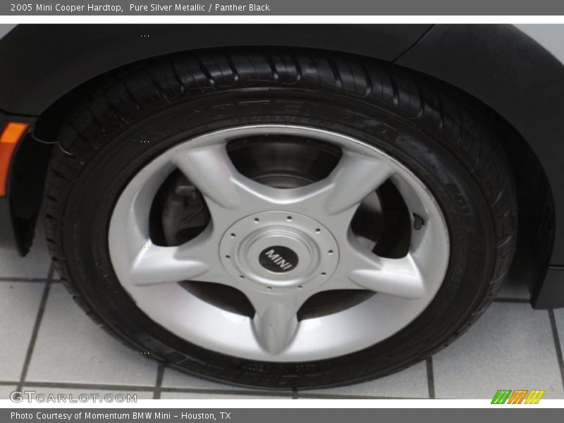 Pure Silver Metallic / Panther Black 2005 Mini Cooper Hardtop