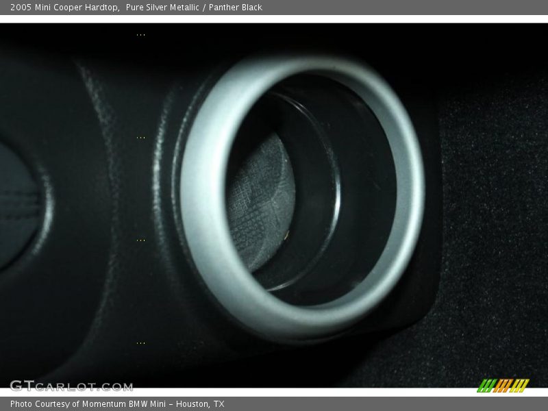 Pure Silver Metallic / Panther Black 2005 Mini Cooper Hardtop