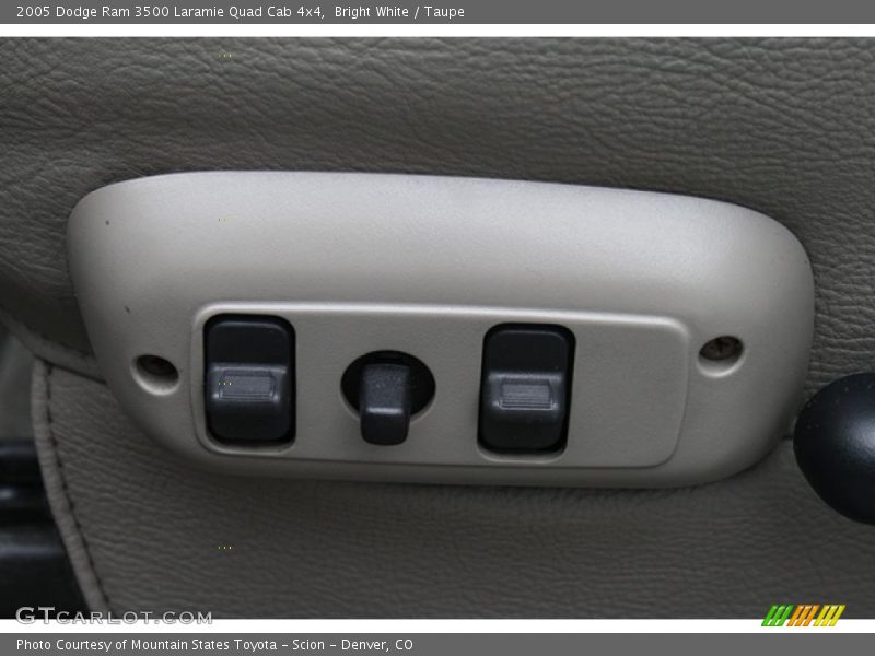 Bright White / Taupe 2005 Dodge Ram 3500 Laramie Quad Cab 4x4
