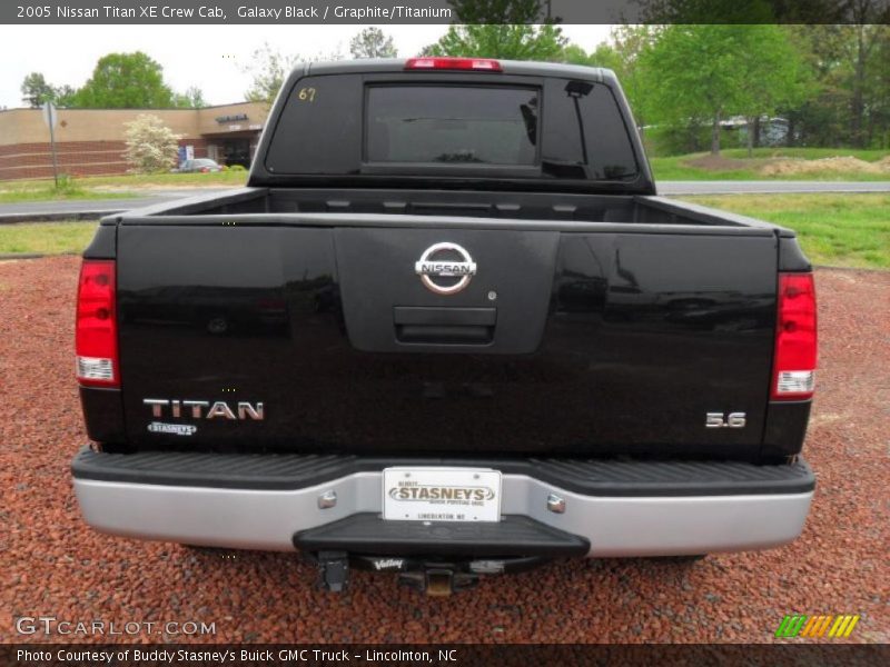 Galaxy Black / Graphite/Titanium 2005 Nissan Titan XE Crew Cab
