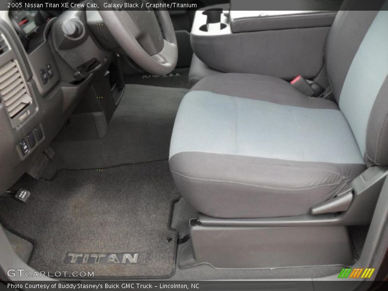 Galaxy Black / Graphite/Titanium 2005 Nissan Titan XE Crew Cab