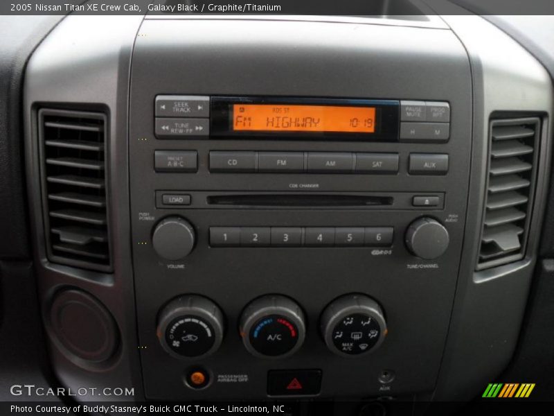 Galaxy Black / Graphite/Titanium 2005 Nissan Titan XE Crew Cab
