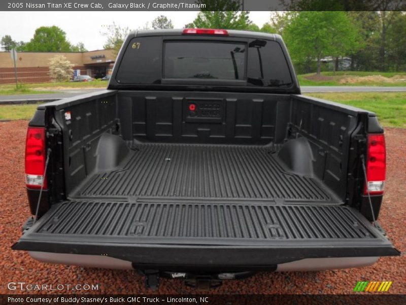 Galaxy Black / Graphite/Titanium 2005 Nissan Titan XE Crew Cab