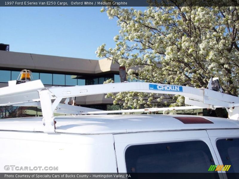 Oxford White / Medium Graphite 1997 Ford E Series Van E250 Cargo
