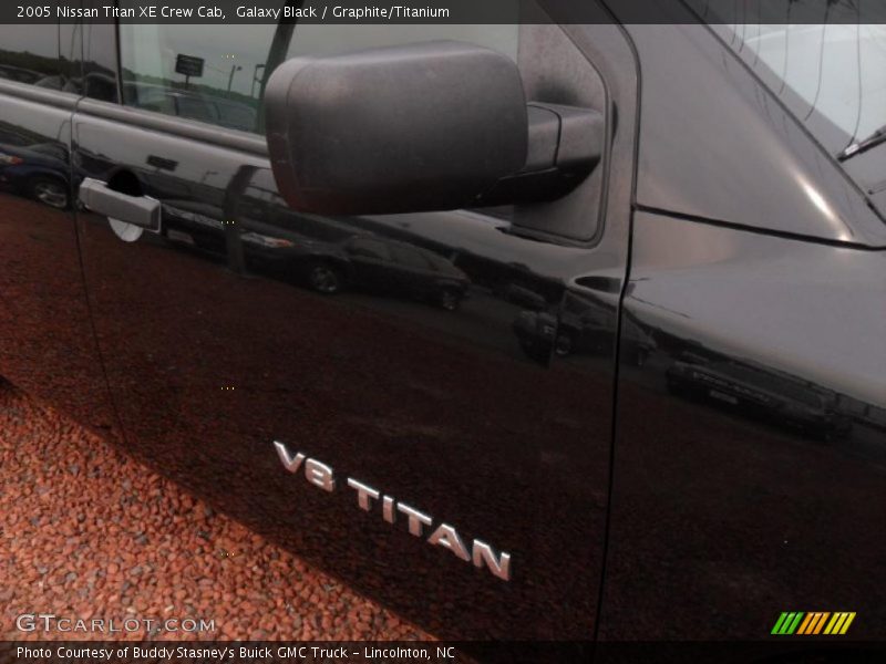 Galaxy Black / Graphite/Titanium 2005 Nissan Titan XE Crew Cab