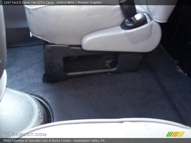 Oxford White / Medium Graphite 1997 Ford E Series Van E250 Cargo