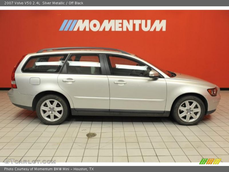 Silver Metallic / Off Black 2007 Volvo V50 2.4i