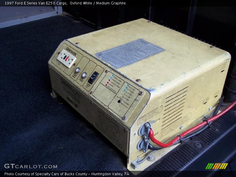 Oxford White / Medium Graphite 1997 Ford E Series Van E250 Cargo