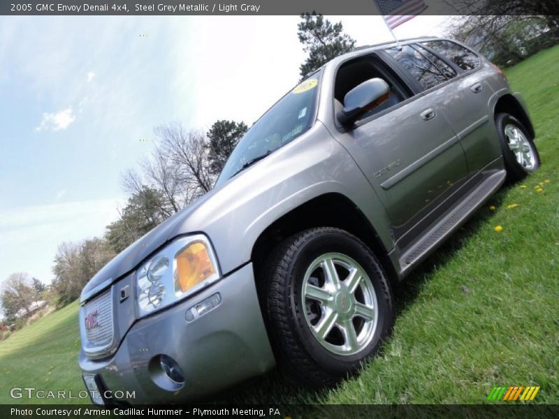 Steel Grey Metallic / Light Gray 2005 GMC Envoy Denali 4x4