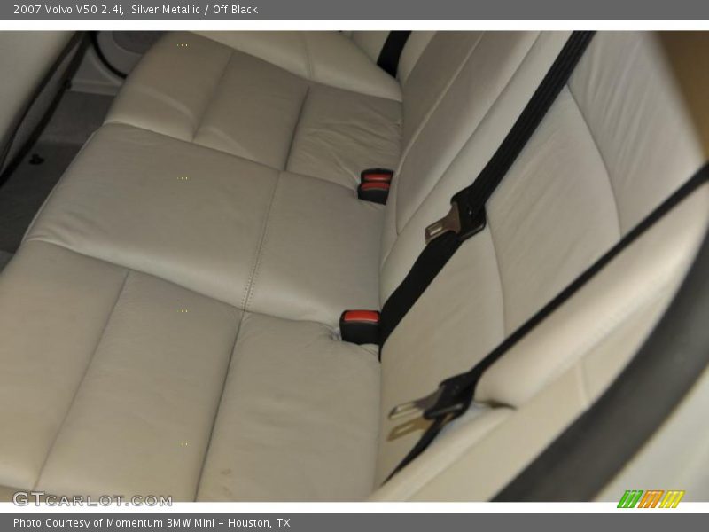 Silver Metallic / Off Black 2007 Volvo V50 2.4i