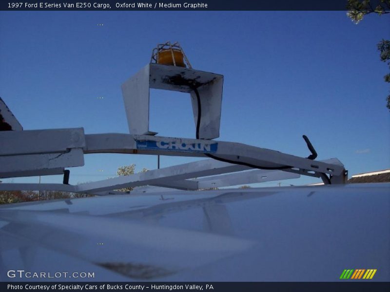 Oxford White / Medium Graphite 1997 Ford E Series Van E250 Cargo