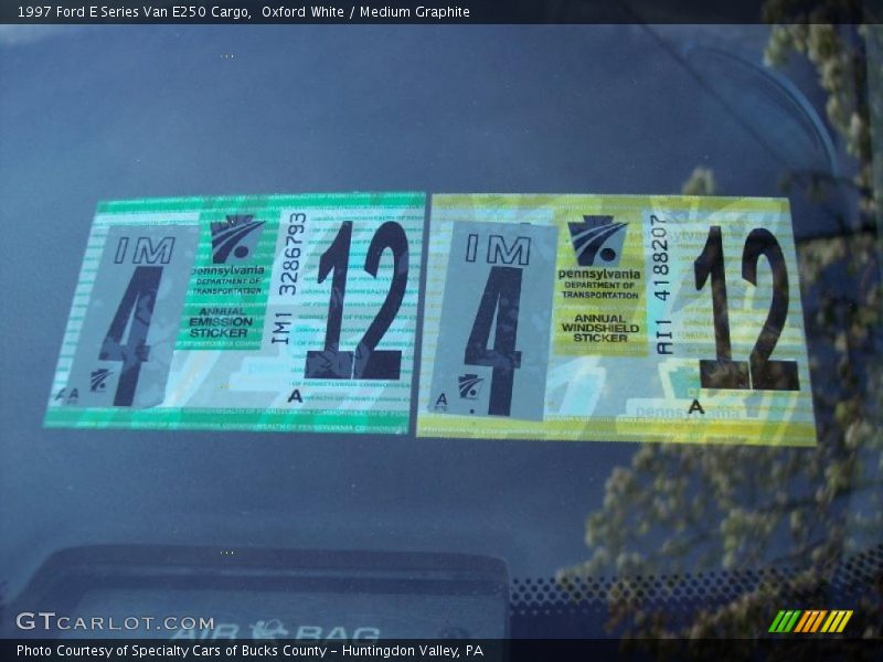 Oxford White / Medium Graphite 1997 Ford E Series Van E250 Cargo