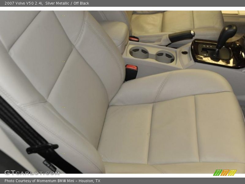 Silver Metallic / Off Black 2007 Volvo V50 2.4i