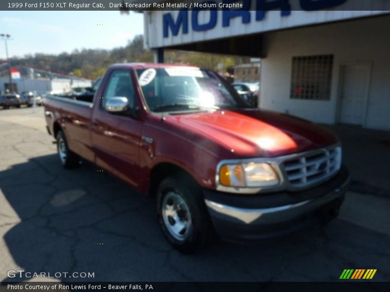 Dark Toreador Red Metallic / Medium Graphite 1999 Ford F150 XLT Regular Cab