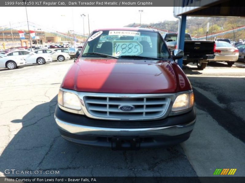 Dark Toreador Red Metallic / Medium Graphite 1999 Ford F150 XLT Regular Cab