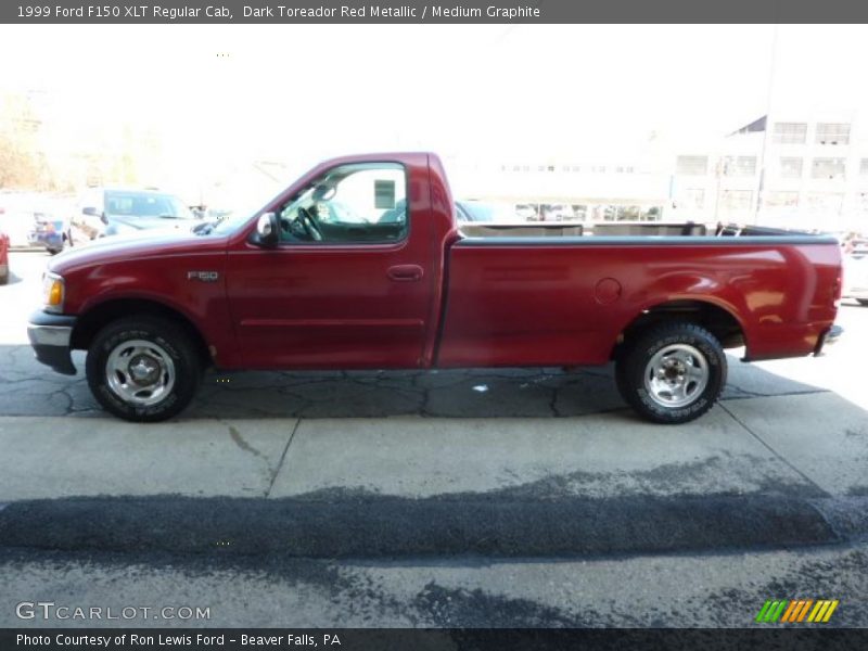 Dark Toreador Red Metallic / Medium Graphite 1999 Ford F150 XLT Regular Cab