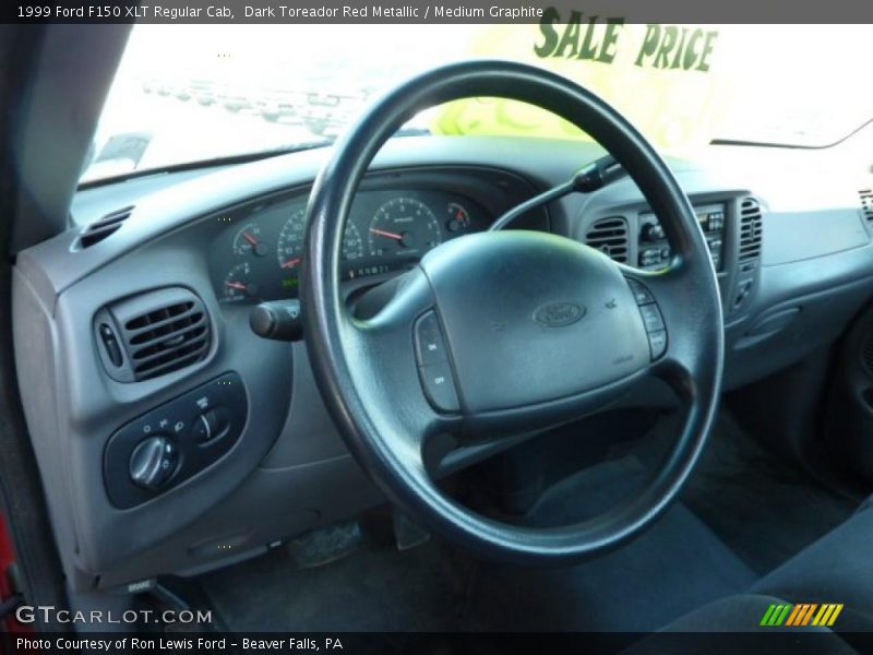 Dark Toreador Red Metallic / Medium Graphite 1999 Ford F150 XLT Regular Cab