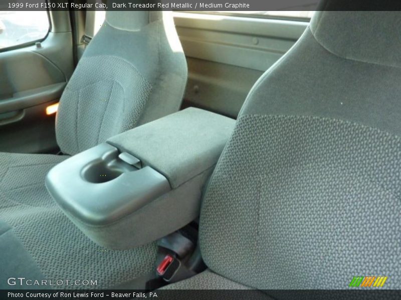 Dark Toreador Red Metallic / Medium Graphite 1999 Ford F150 XLT Regular Cab