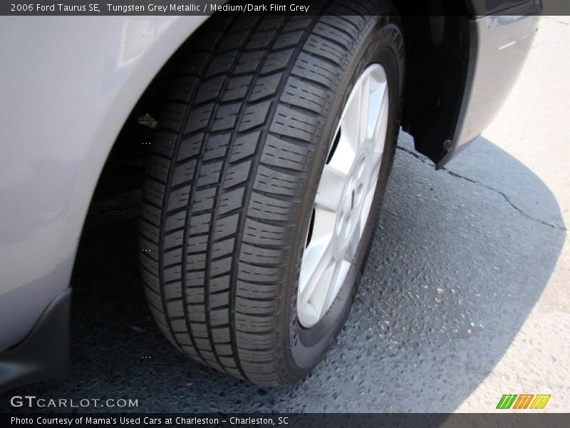 Tungsten Grey Metallic / Medium/Dark Flint Grey 2006 Ford Taurus SE